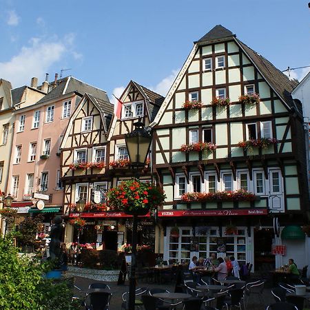 The Burgklause Boutique Hotel Linz am Rhein Exterior foto