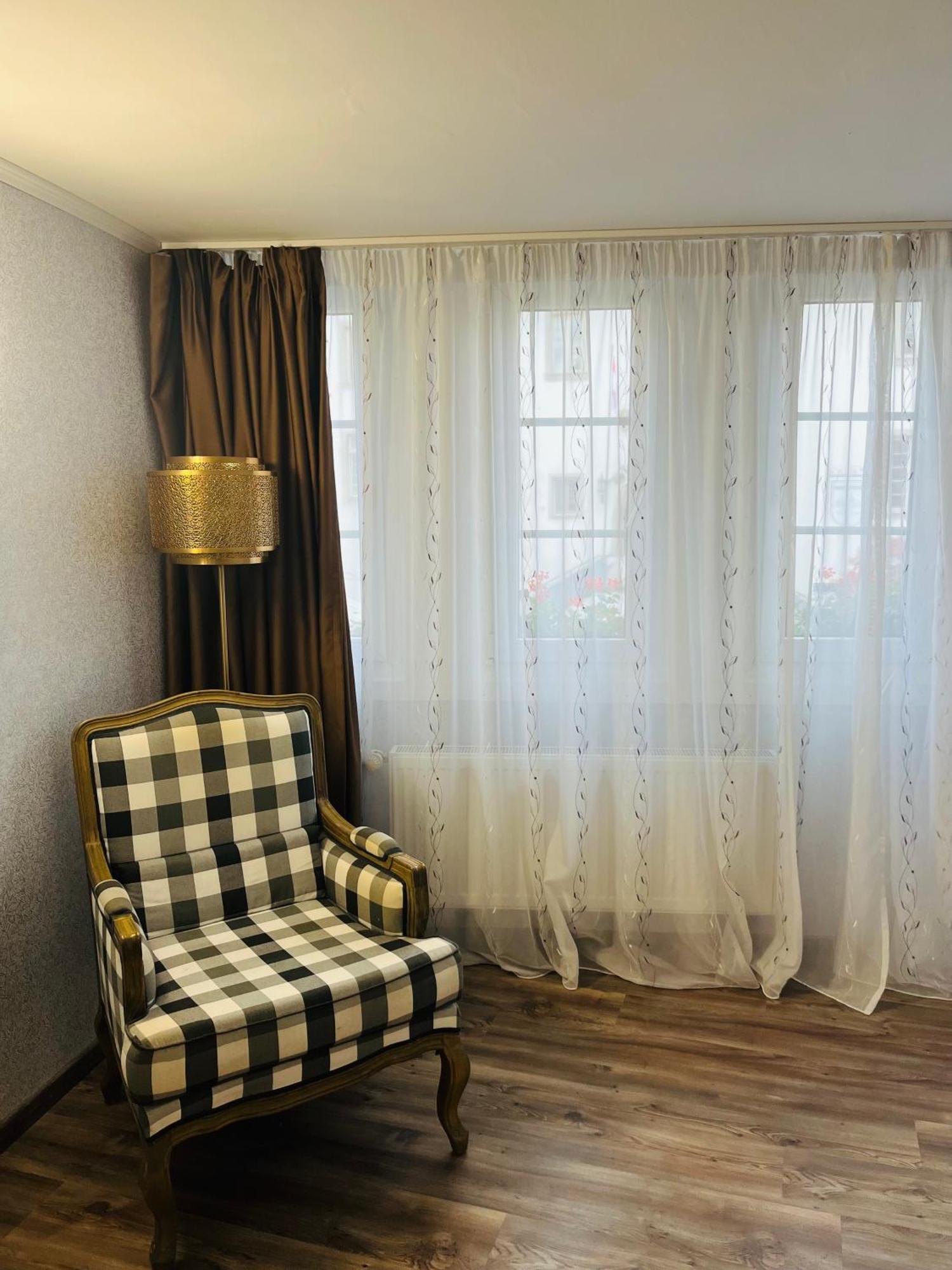 The Burgklause Boutique Hotel Linz am Rhein Exterior foto